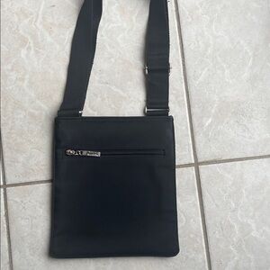 Classic Black Crossbody Shoulder Bag - Unbranded